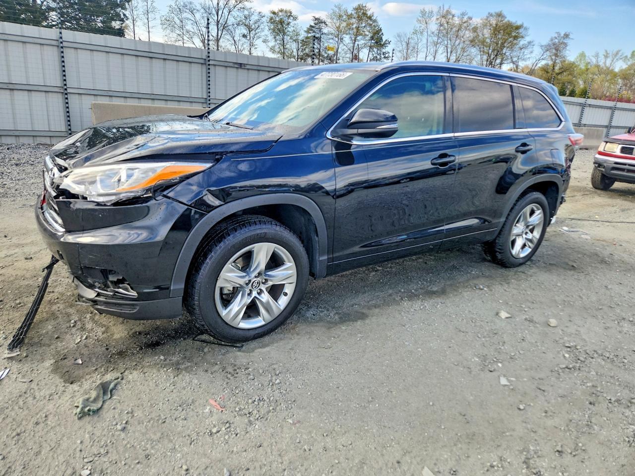 2016 TOYOTA HIGHLANDER