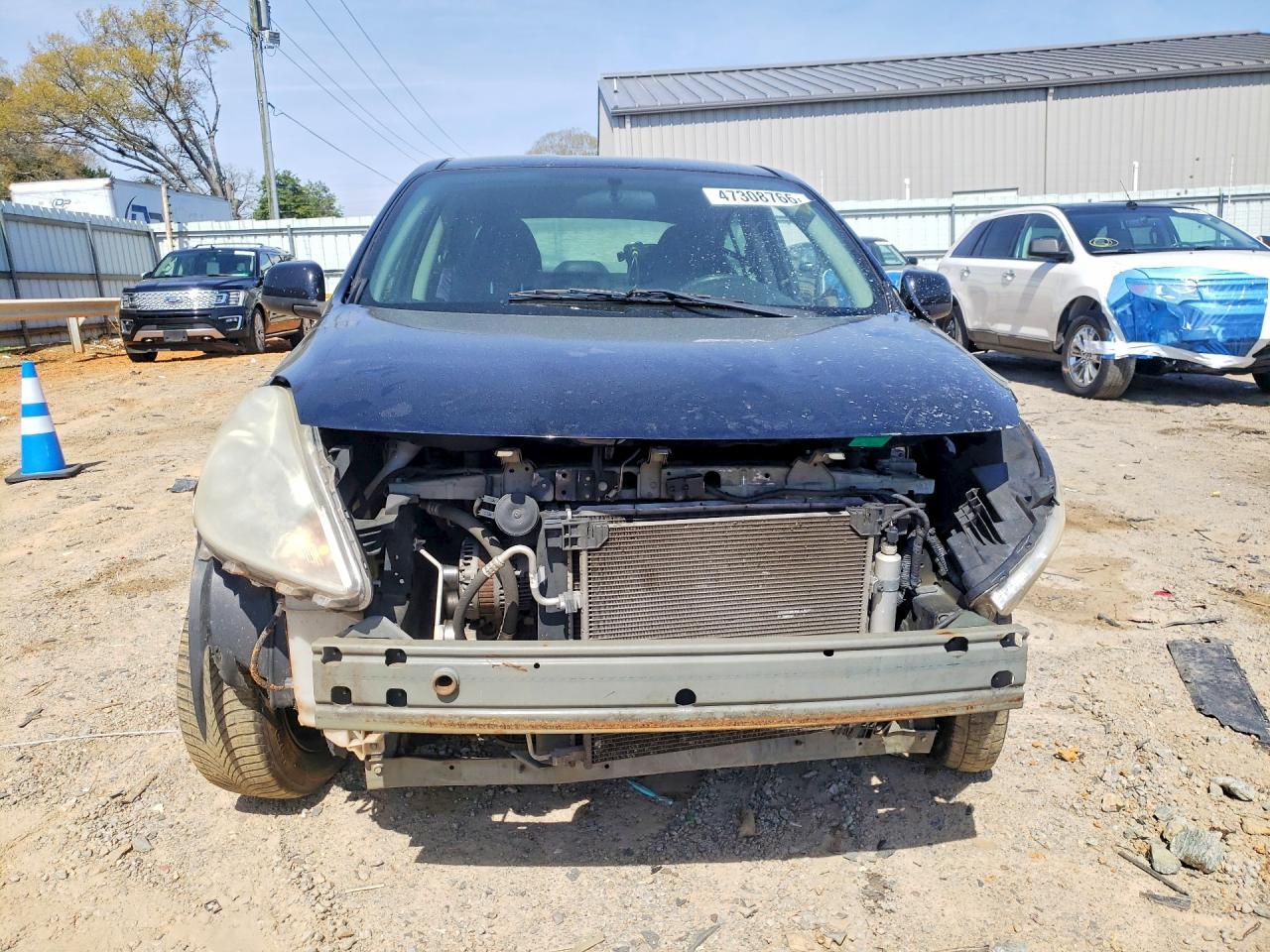 2012 NISSAN VERSA