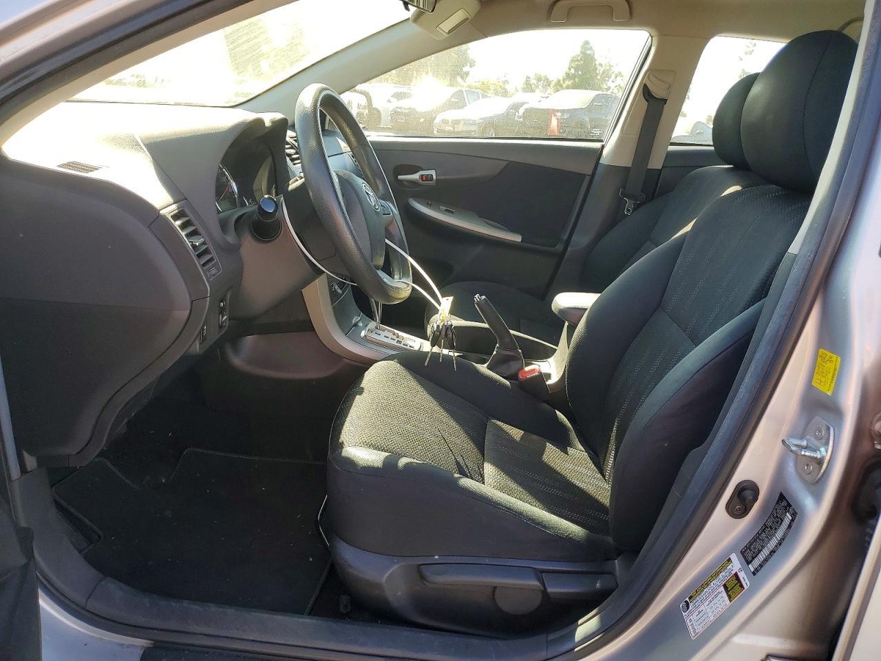 2011 TOYOTA COROLLA