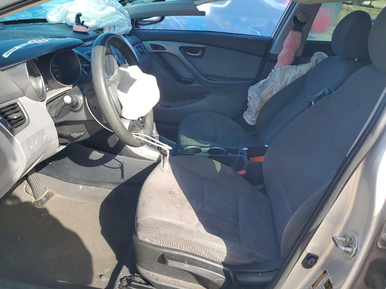 2016 HYUNDAI ELANTRA