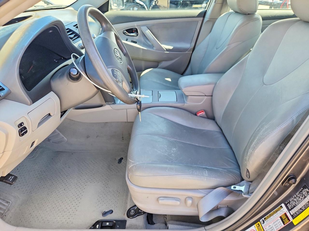 2011 TOYOTA CAMRY