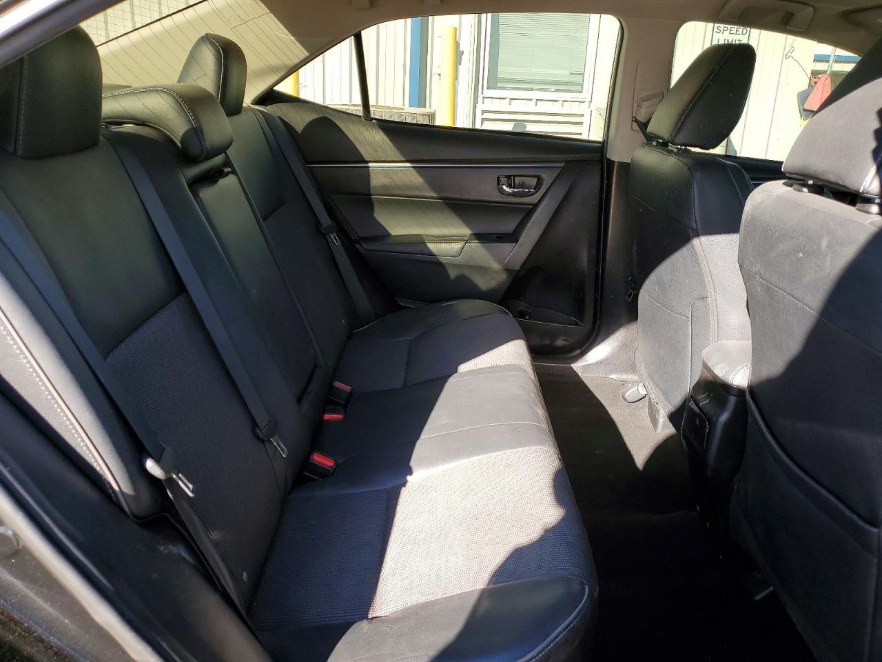 2015 TOYOTA COROLLA