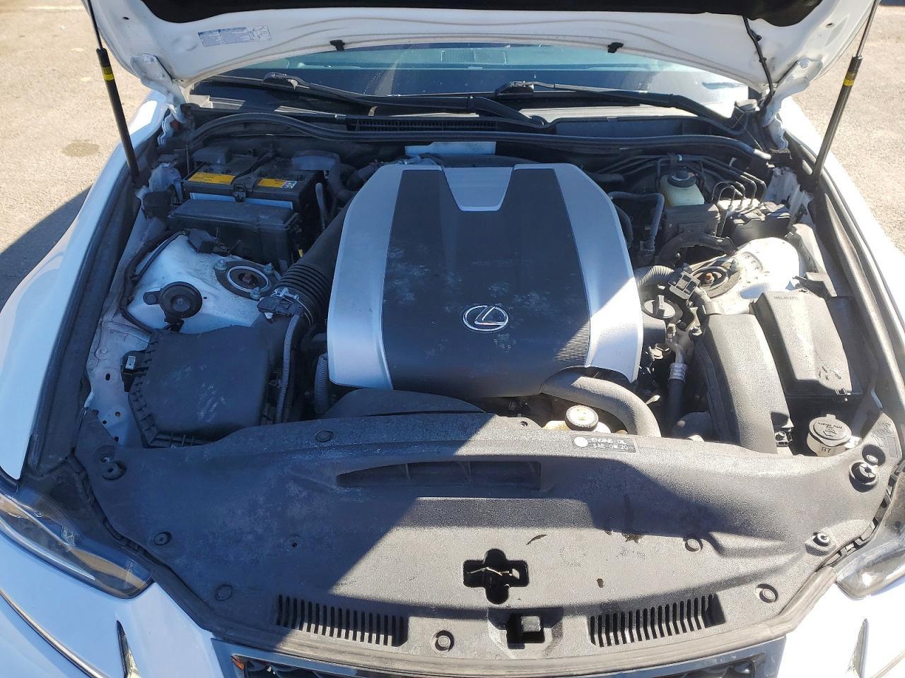 2019 LEXUS IS 300