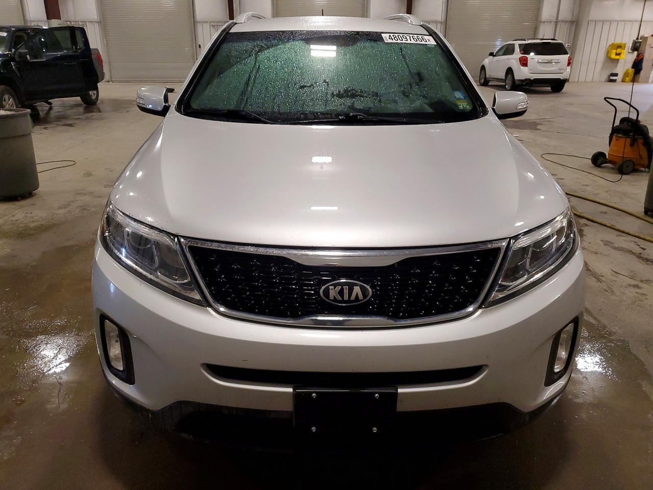 2015 KIA SORENTO
