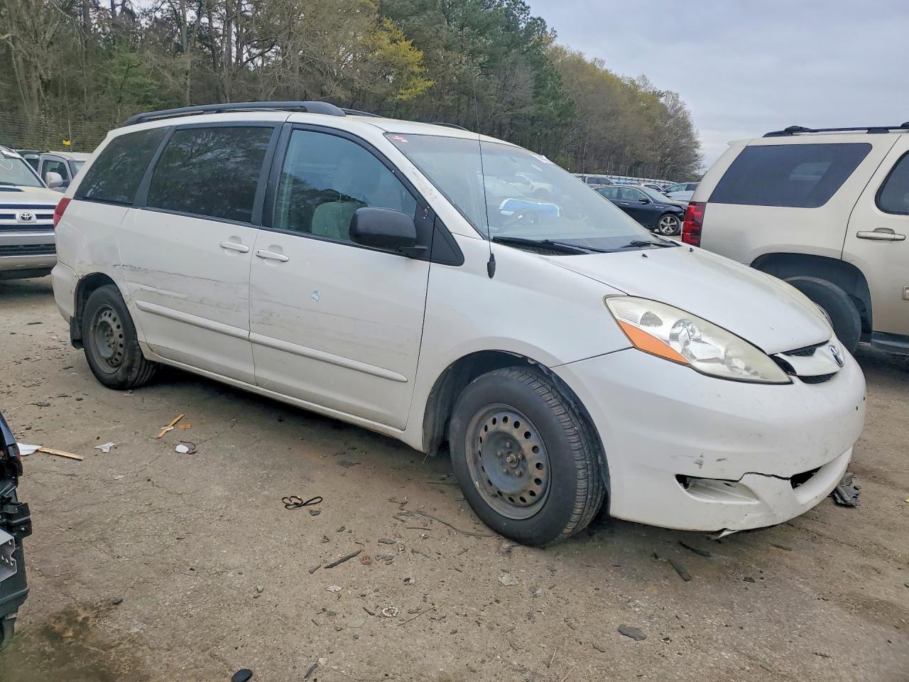 2006 TOYOTA SIENNA
