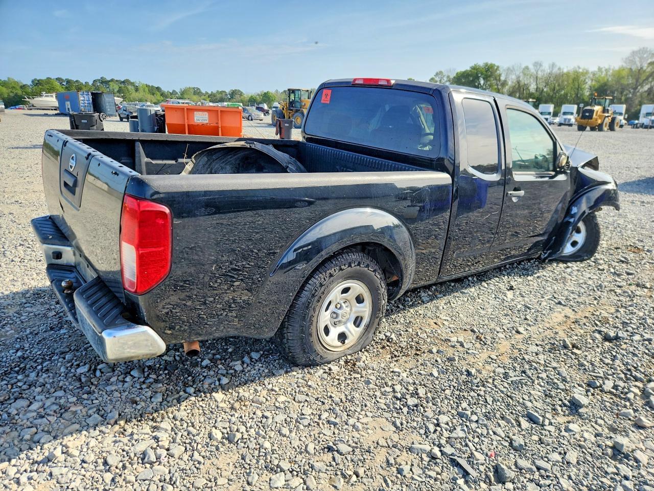 2015 NISSAN Frontier