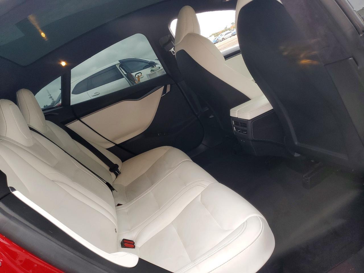 2020 TESLA MODEL S