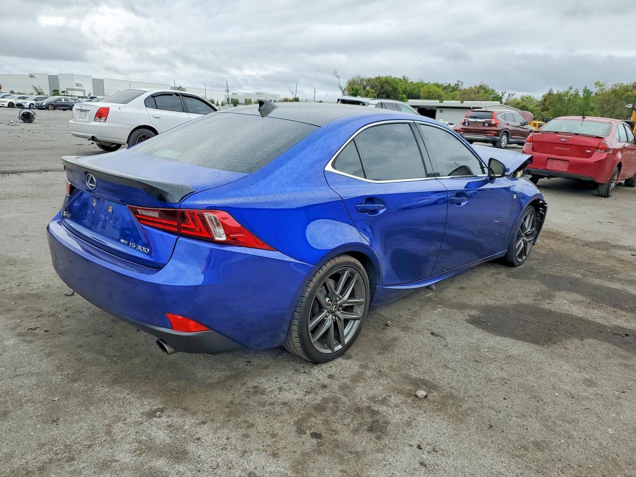 2016 LEXUS IS 300