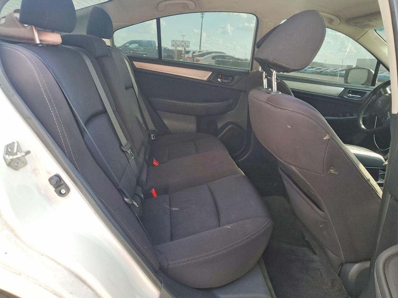 2015 SUBARU Legacy