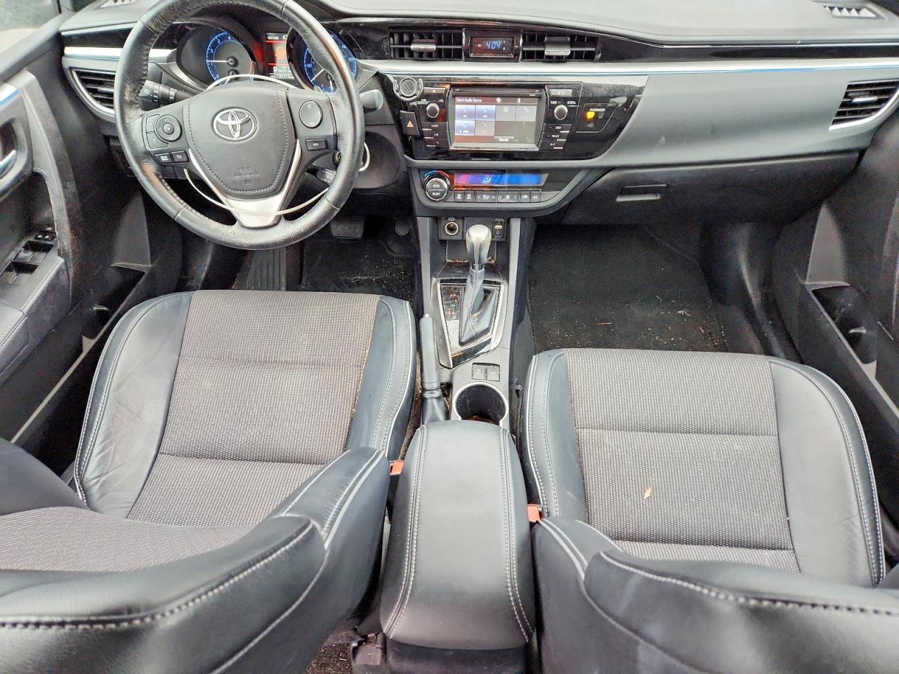 2015 TOYOTA COROLLA