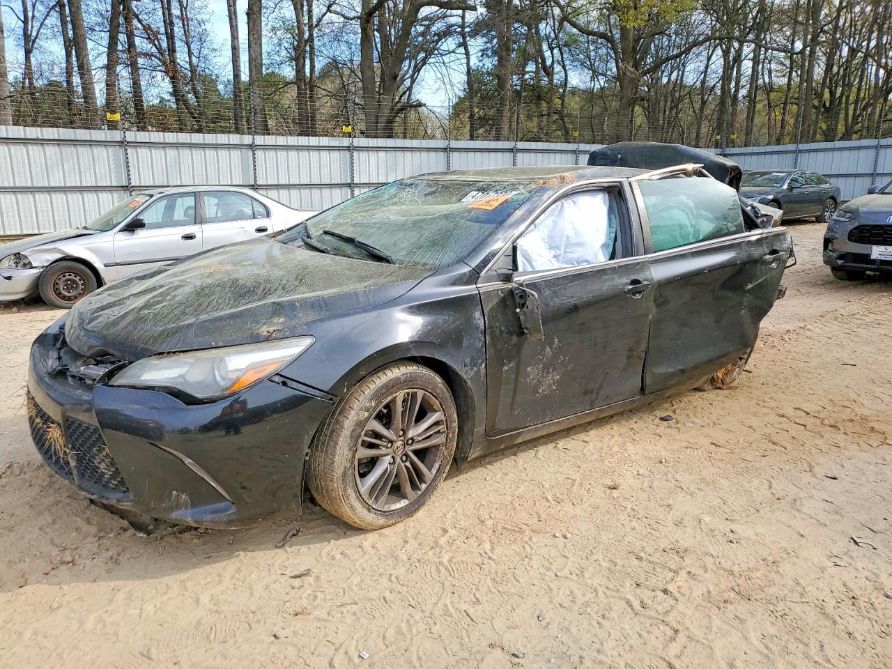 2015 TOYOTA CAMRY