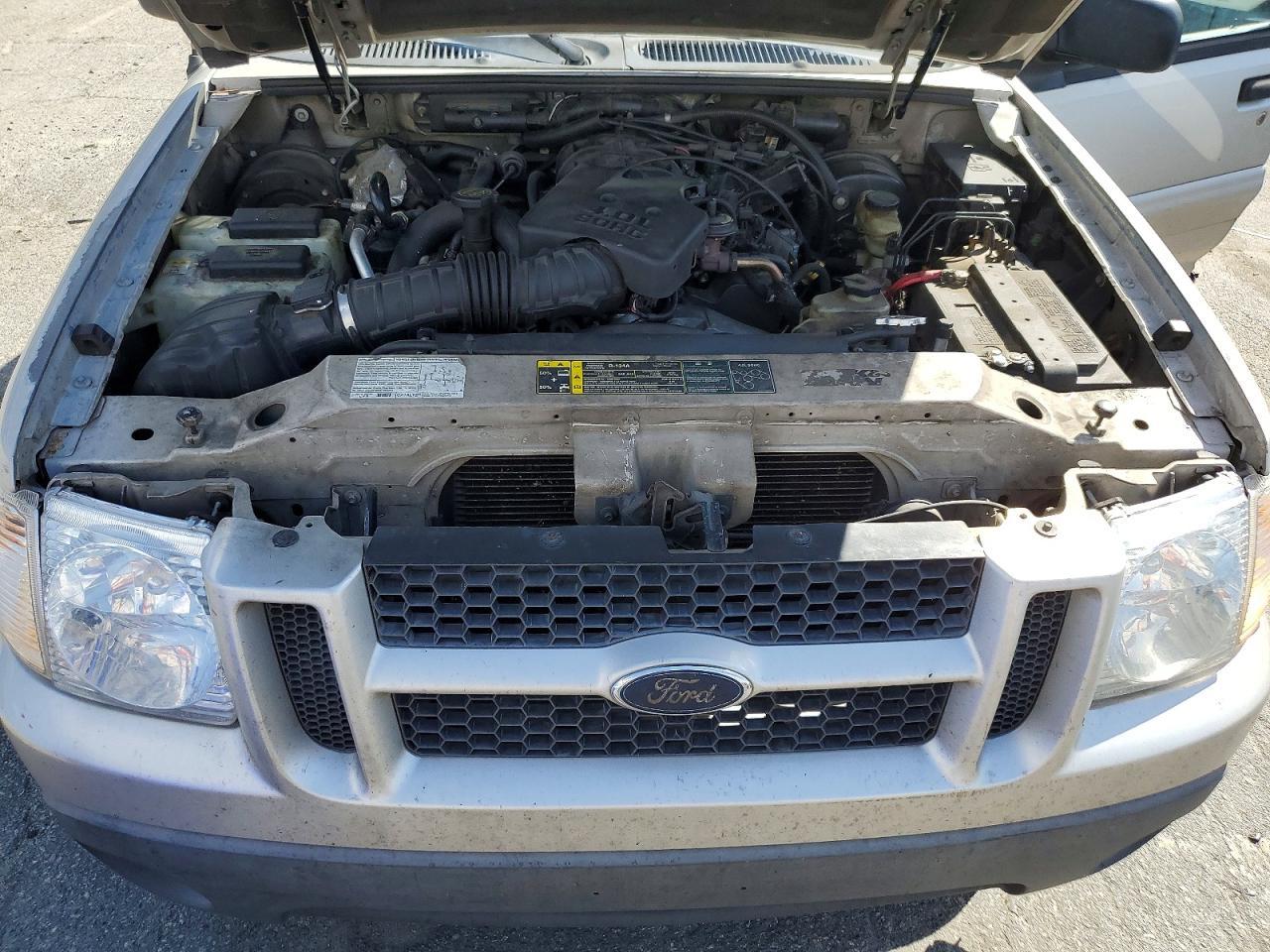 2004 FORD Explorer Sport Trac