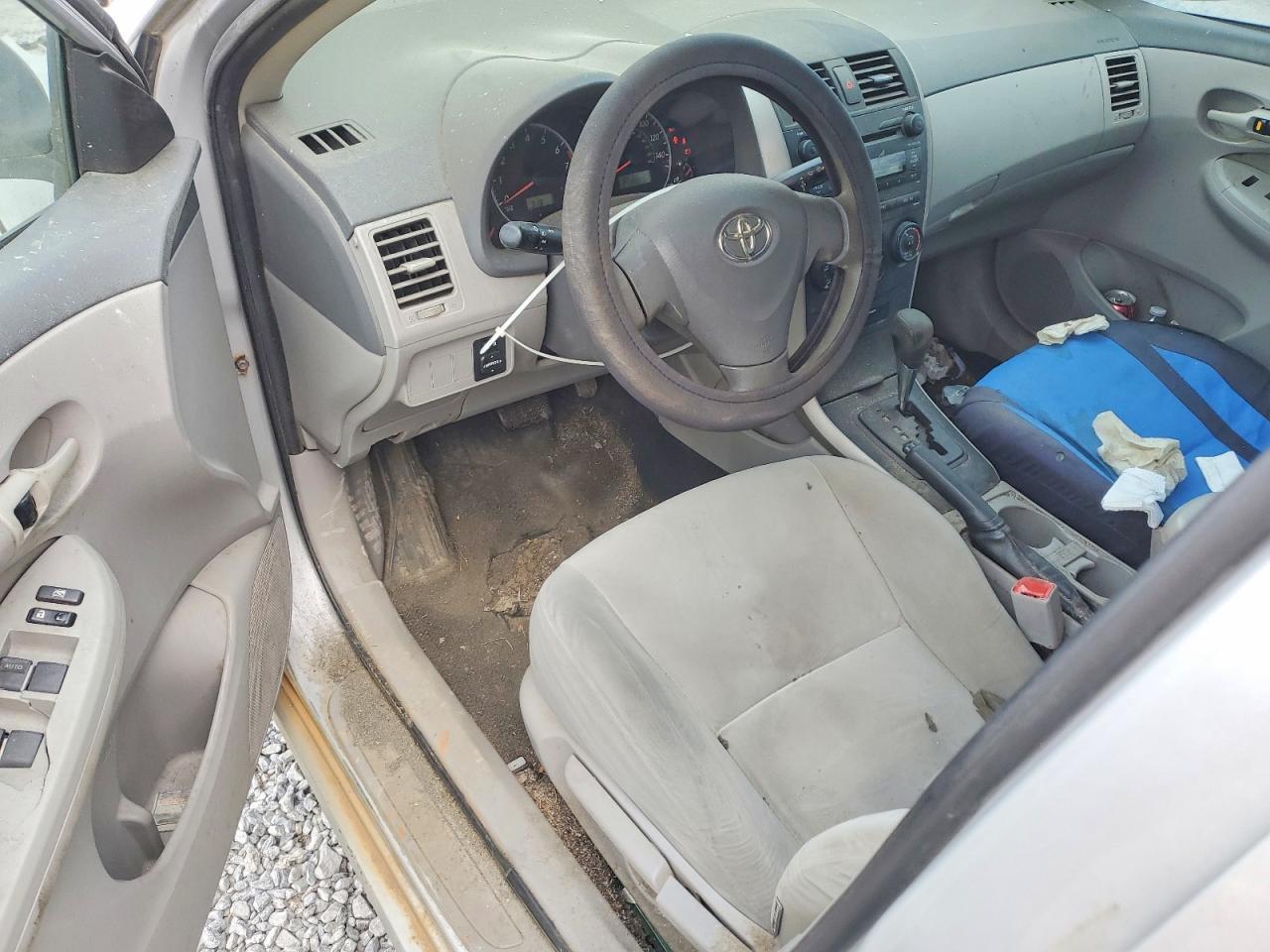 2009 TOYOTA COROLLA