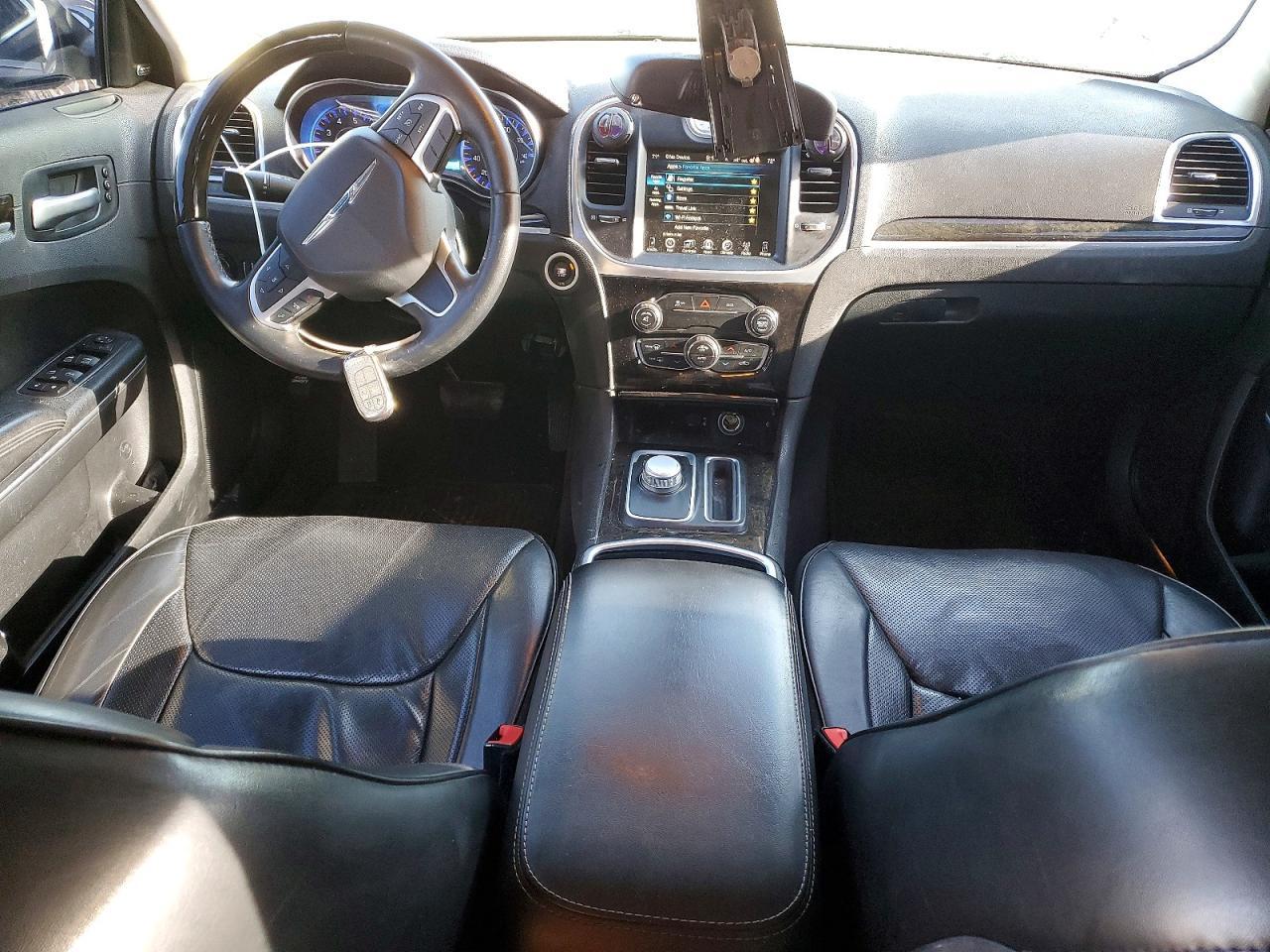 2016 CHRYSLER 300