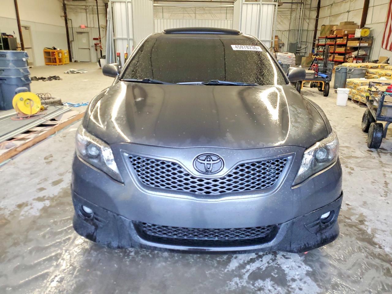2011 TOYOTA CAMRY