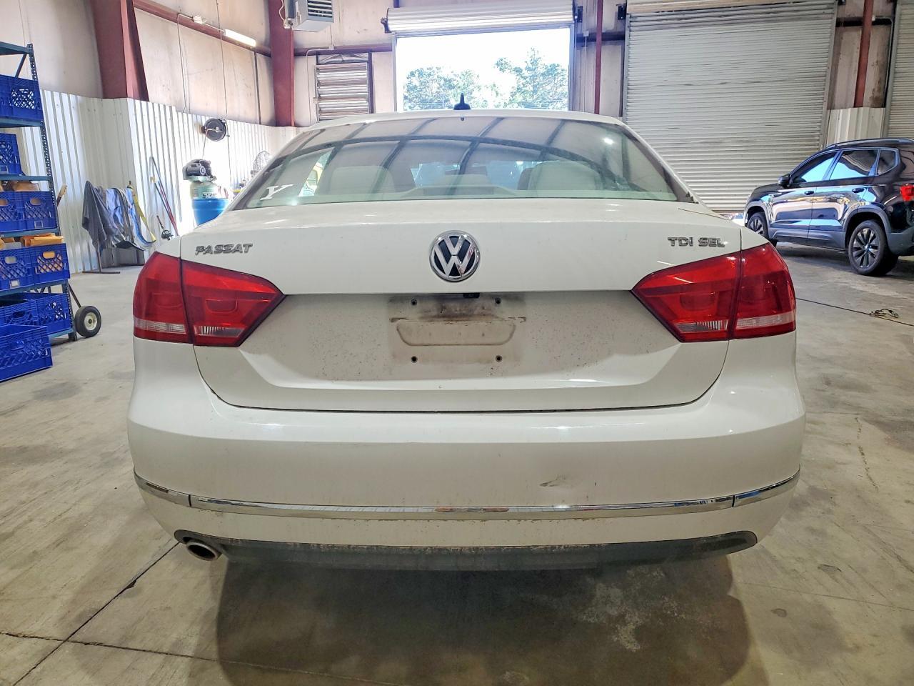 2015 VOLKSWAGEN Passat