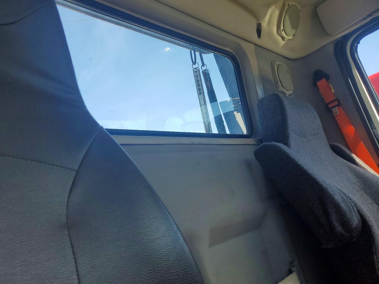 2018 VOLVO VNL