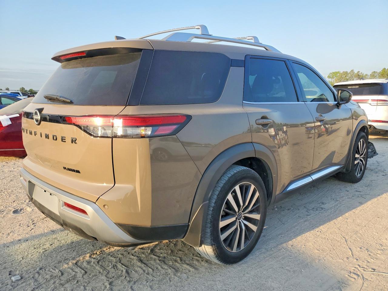 2023 NISSAN PATHFINDER