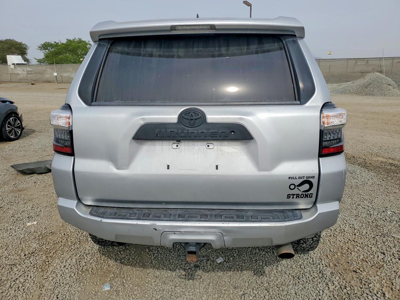 2016 TOYOTA 4Runner