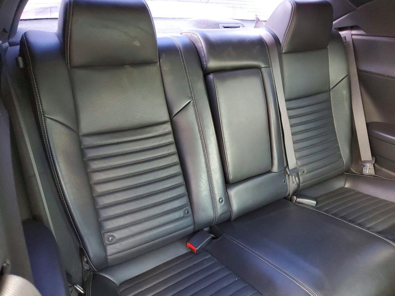 2013 DODGE Challenger