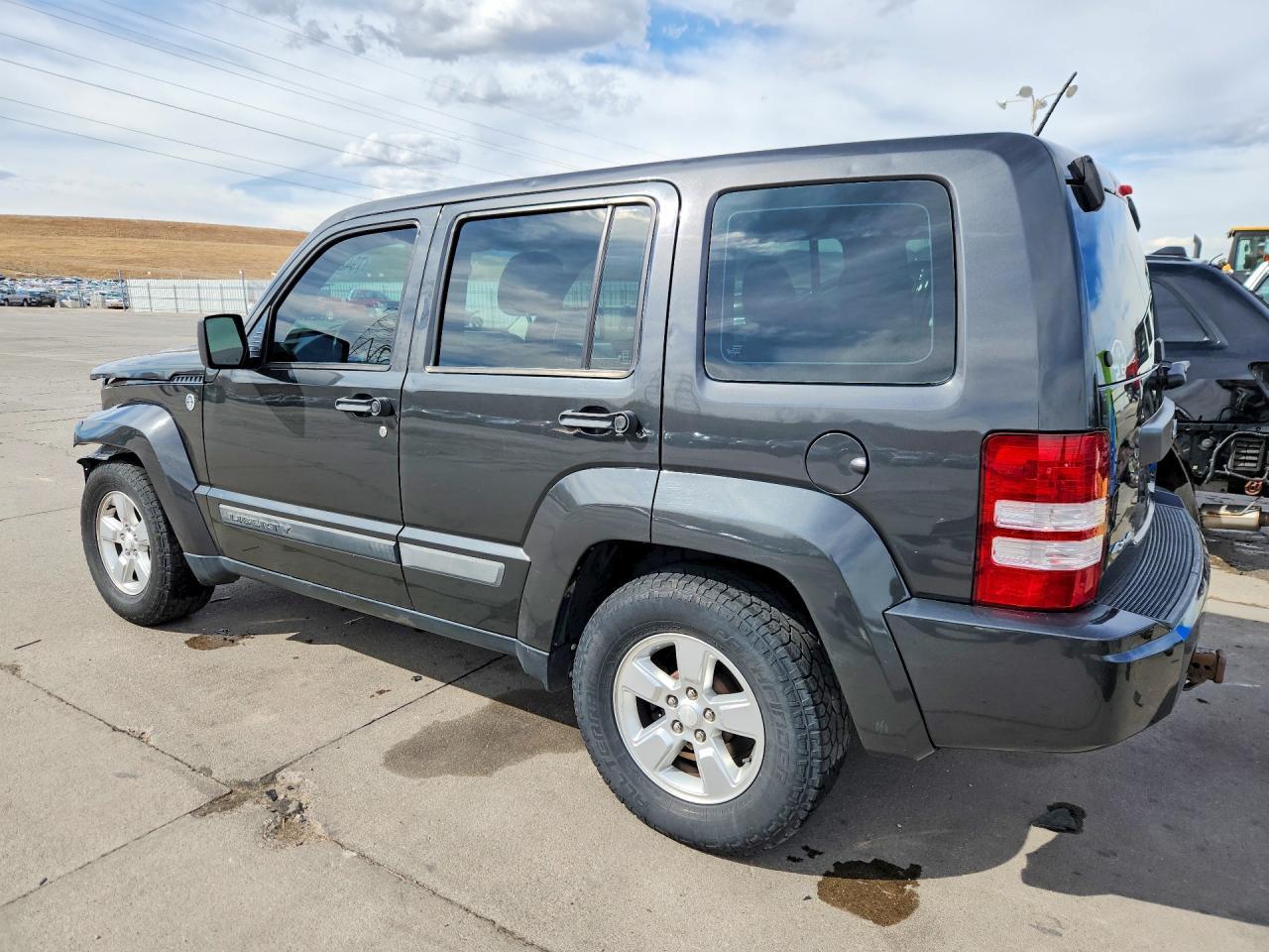 2011 JEEP Liberty