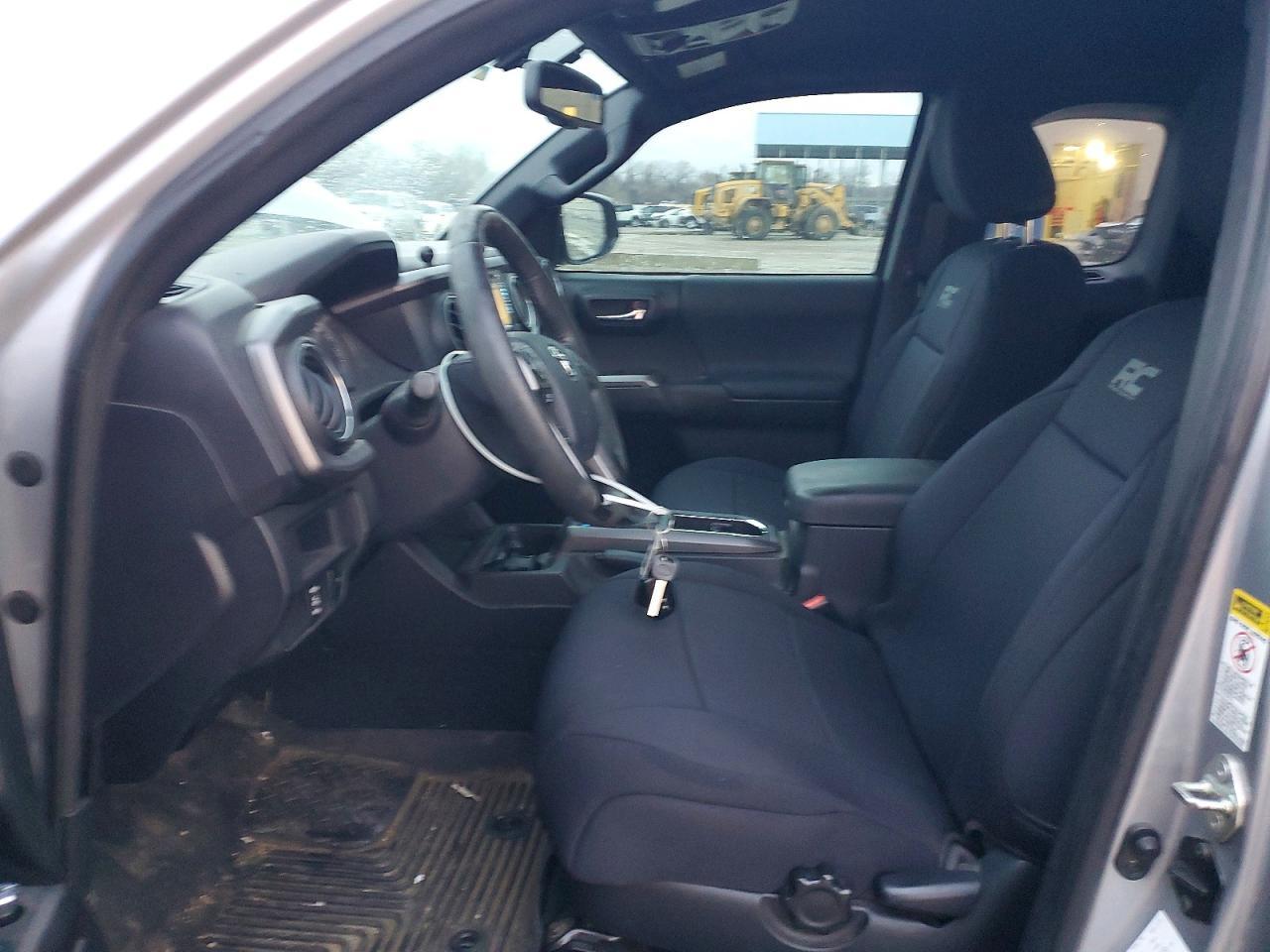 2017 TOYOTA TACOMA