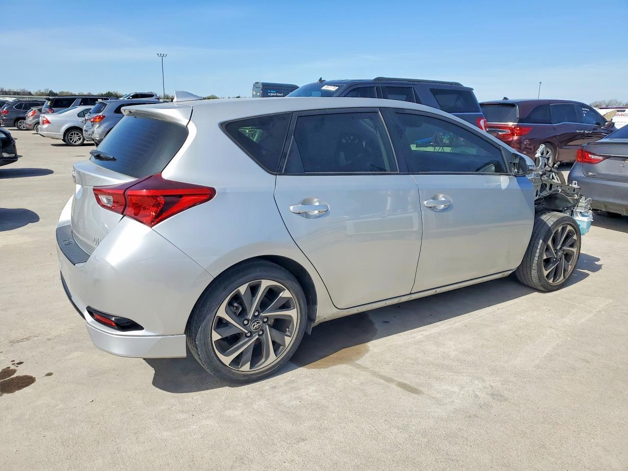 2018 TOYOTA COROLLA