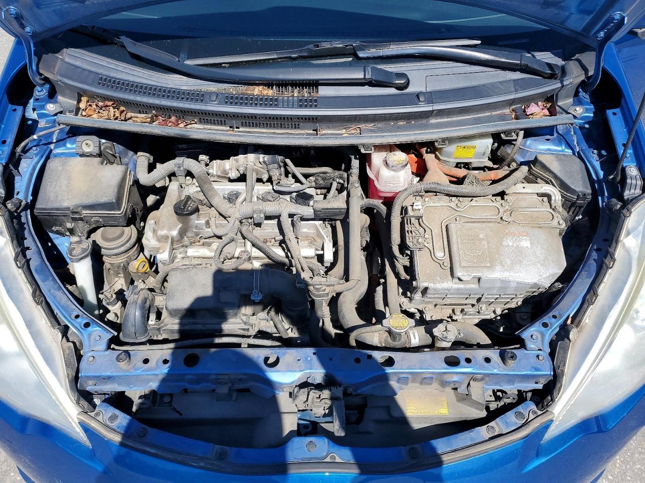 2013 TOYOTA Prius c