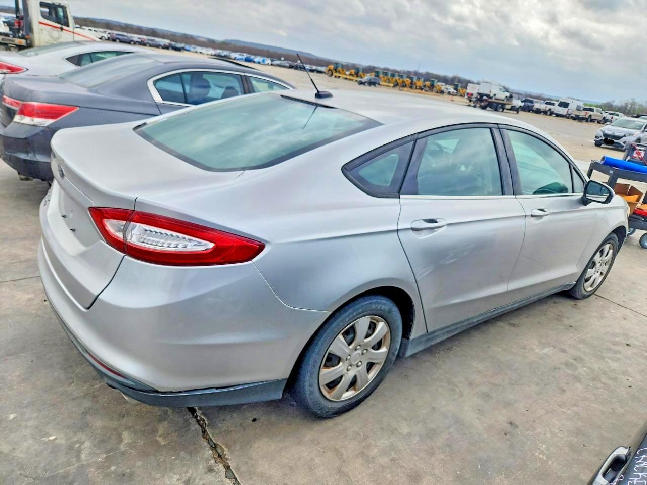 2013 FORD FUSION