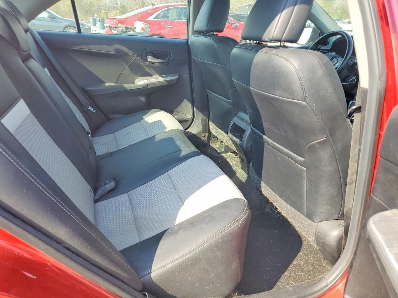 2014 TOYOTA CAMRY