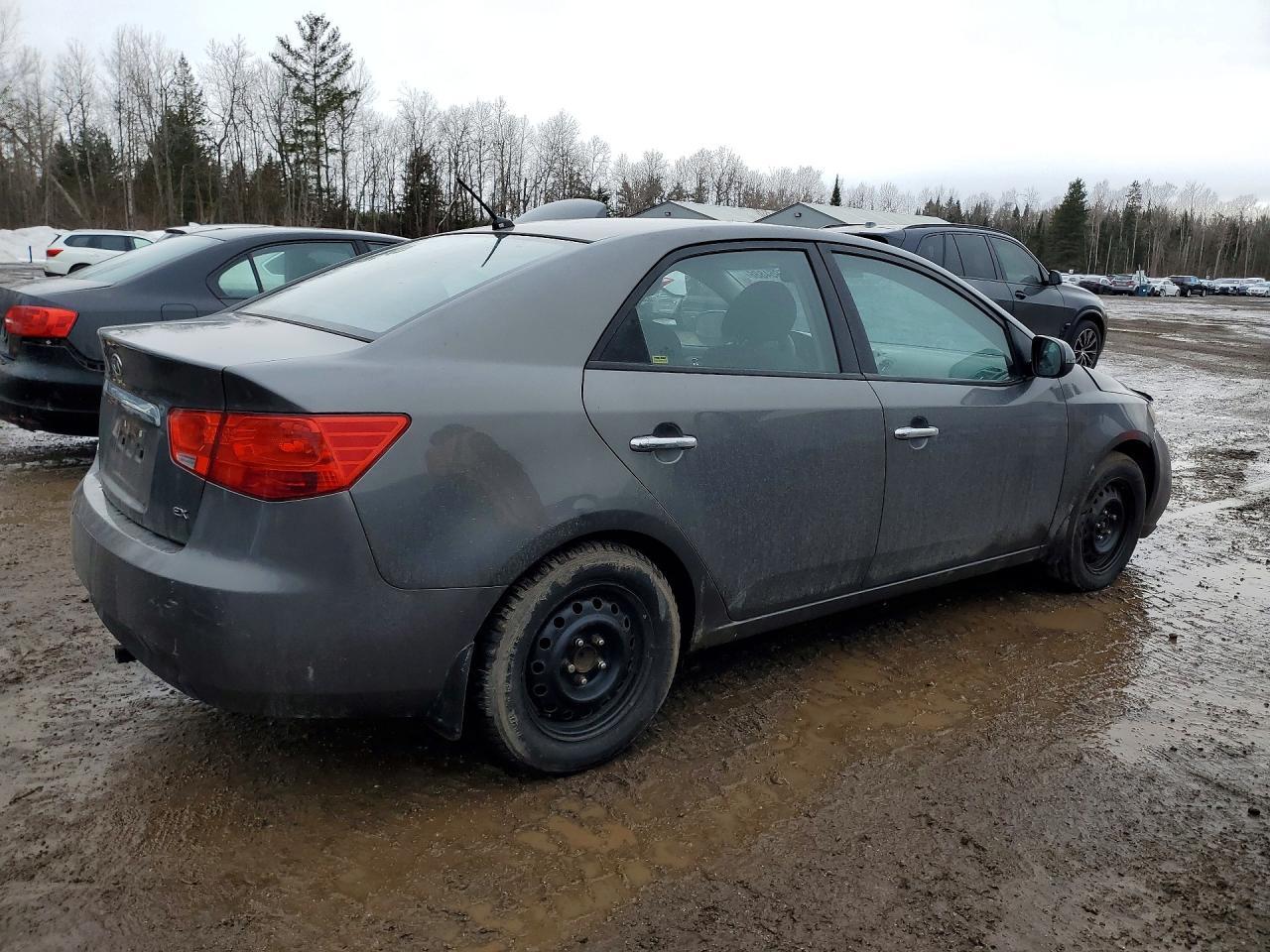 2013 KIA FORTE