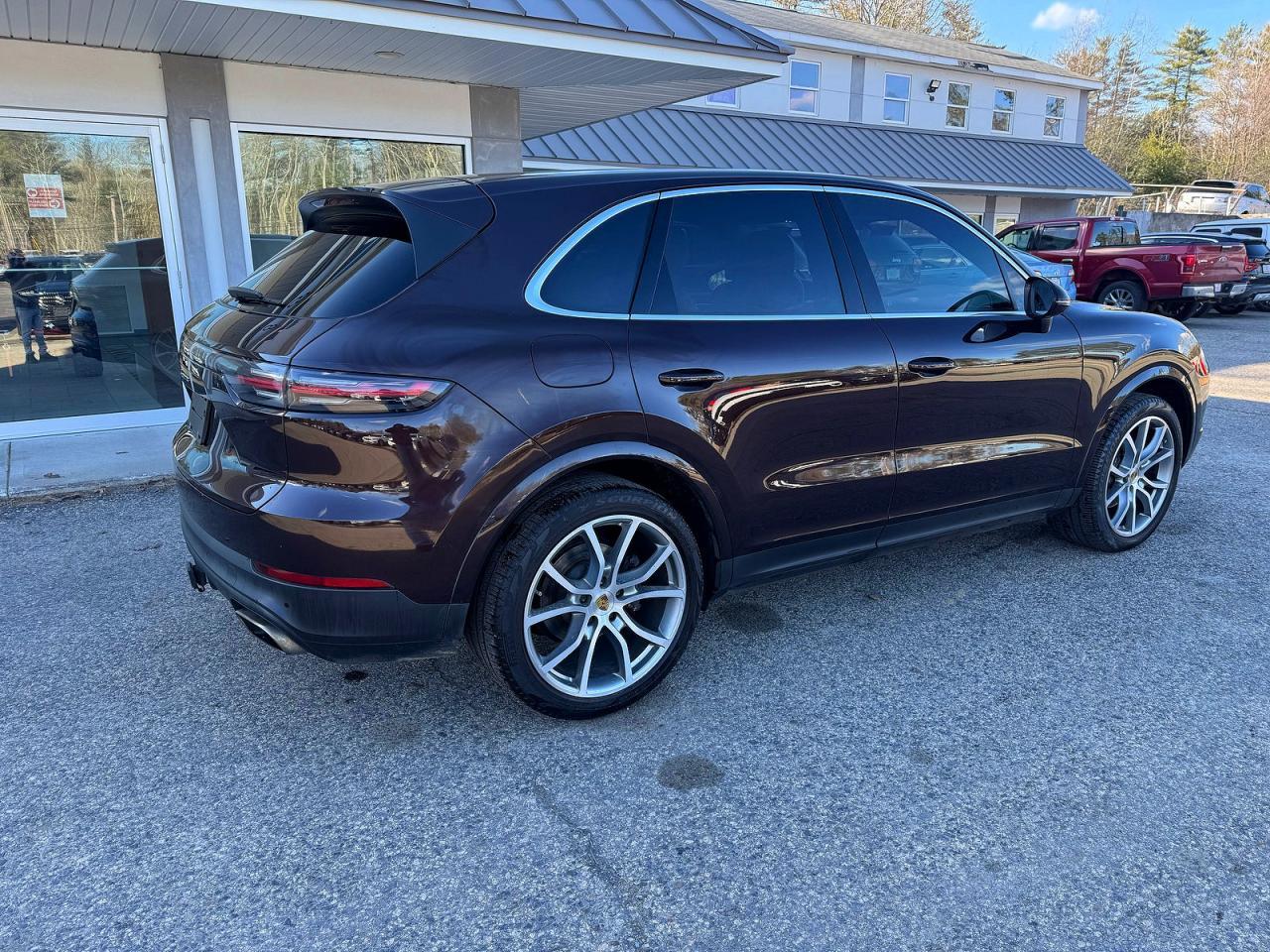 2019 PORSCHE CAYENNE