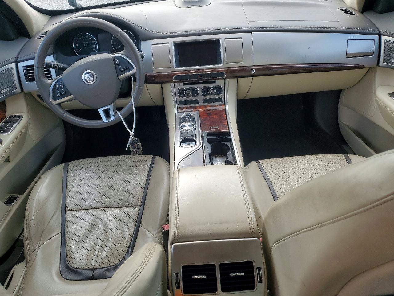 2012 JAGUAR XF
