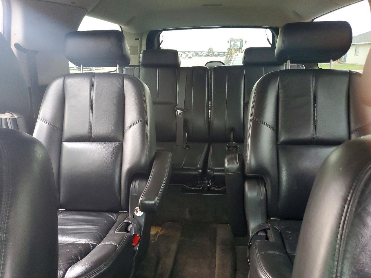 2008 CHEVROLET Suburban
