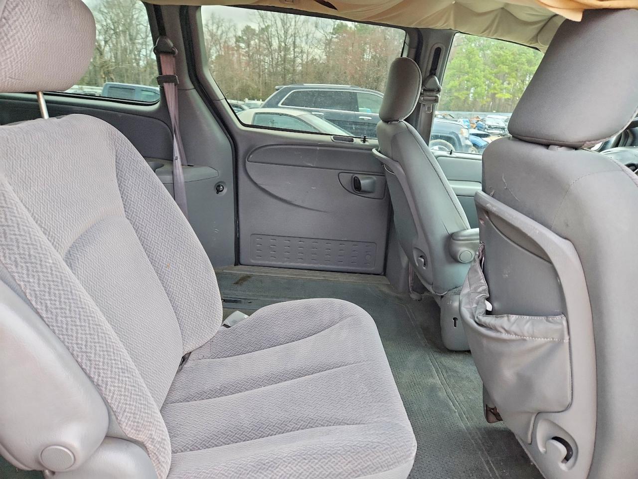 2004 DODGE GRAND CARAVAN