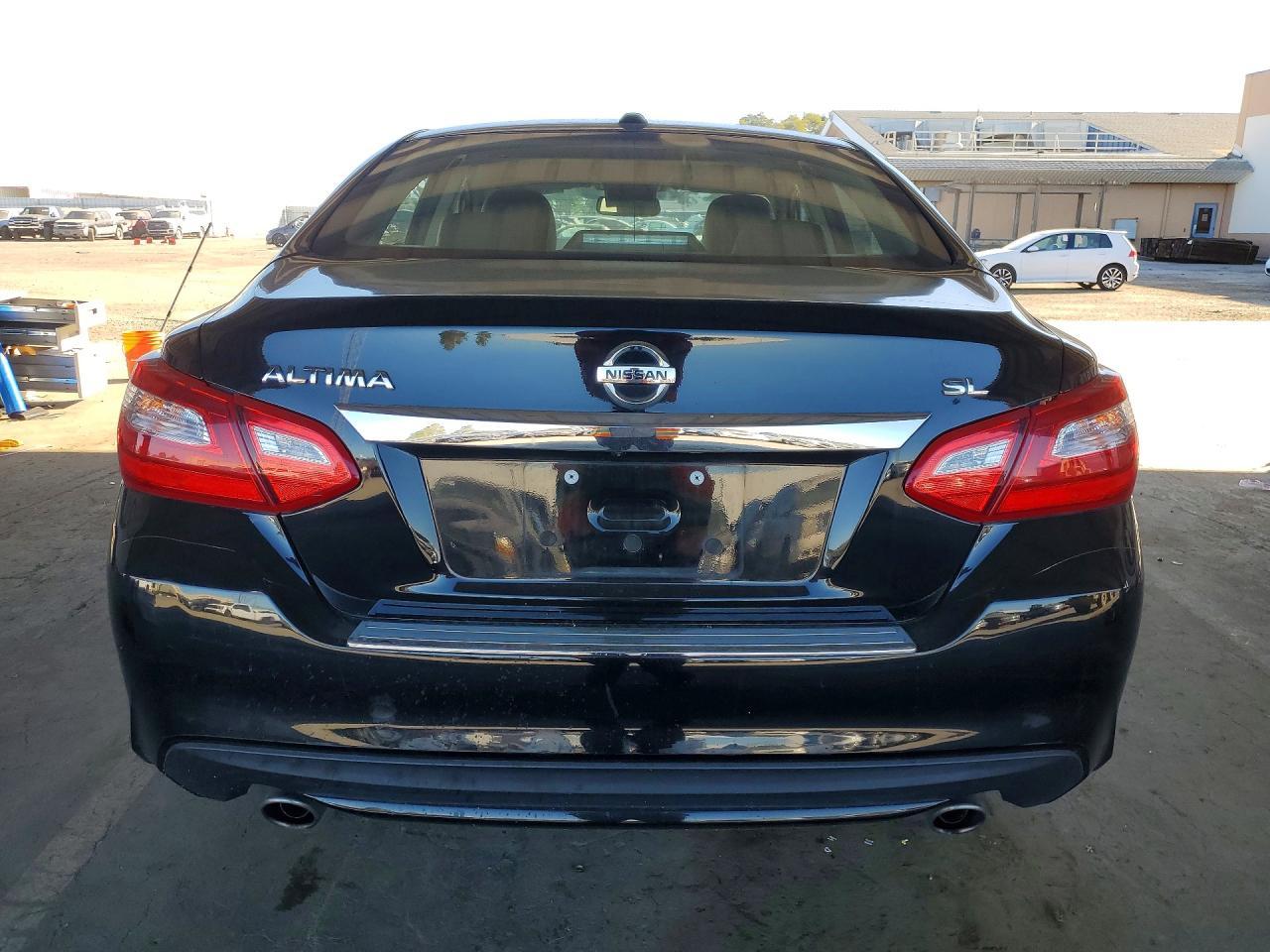 2017 NISSAN ALTIMA