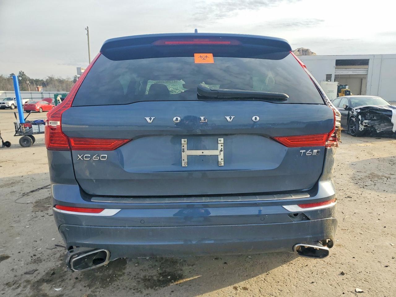2020 VOLVO XC60