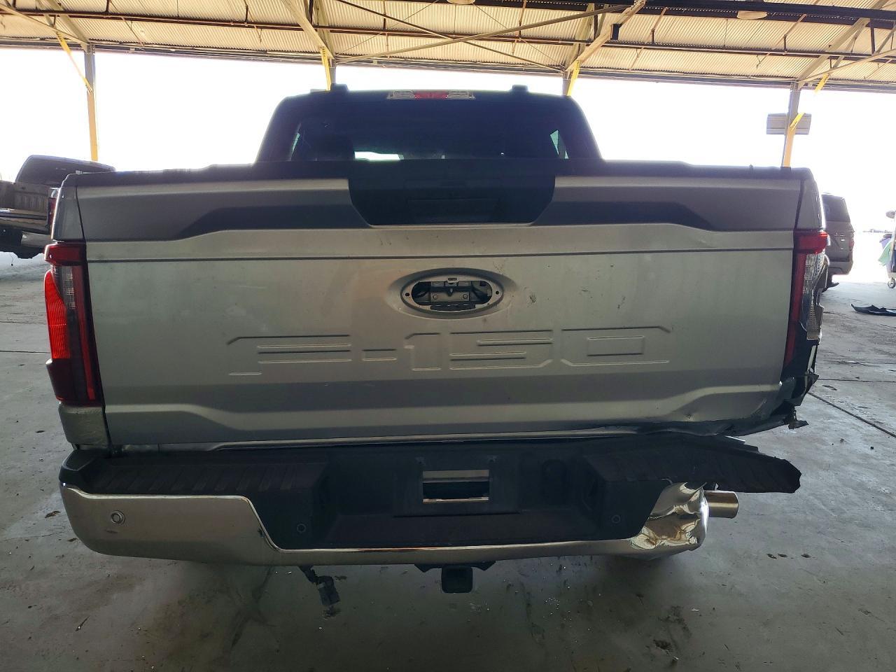 2025 FORD 18ft Bed