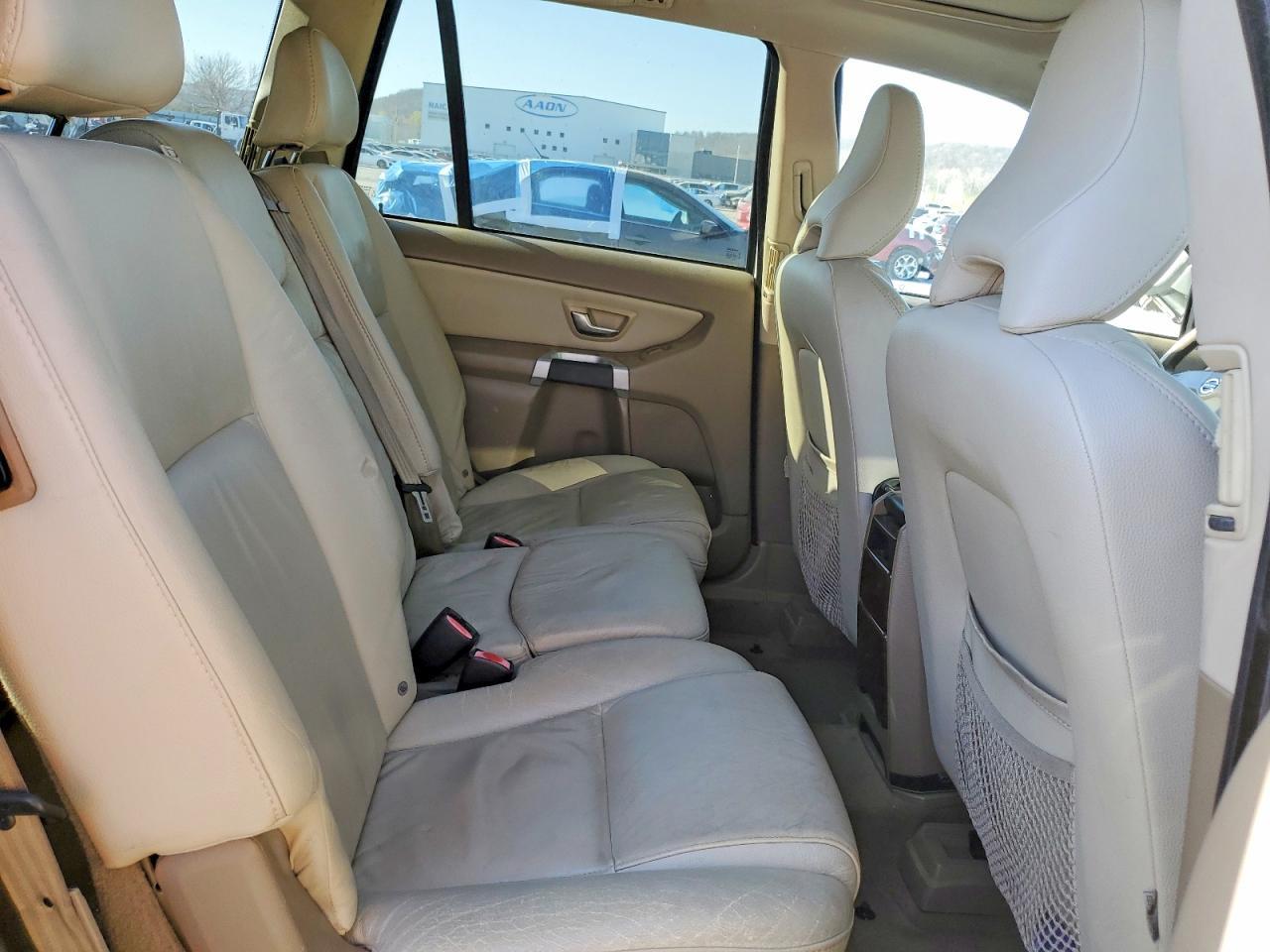 2012 VOLVO XC90