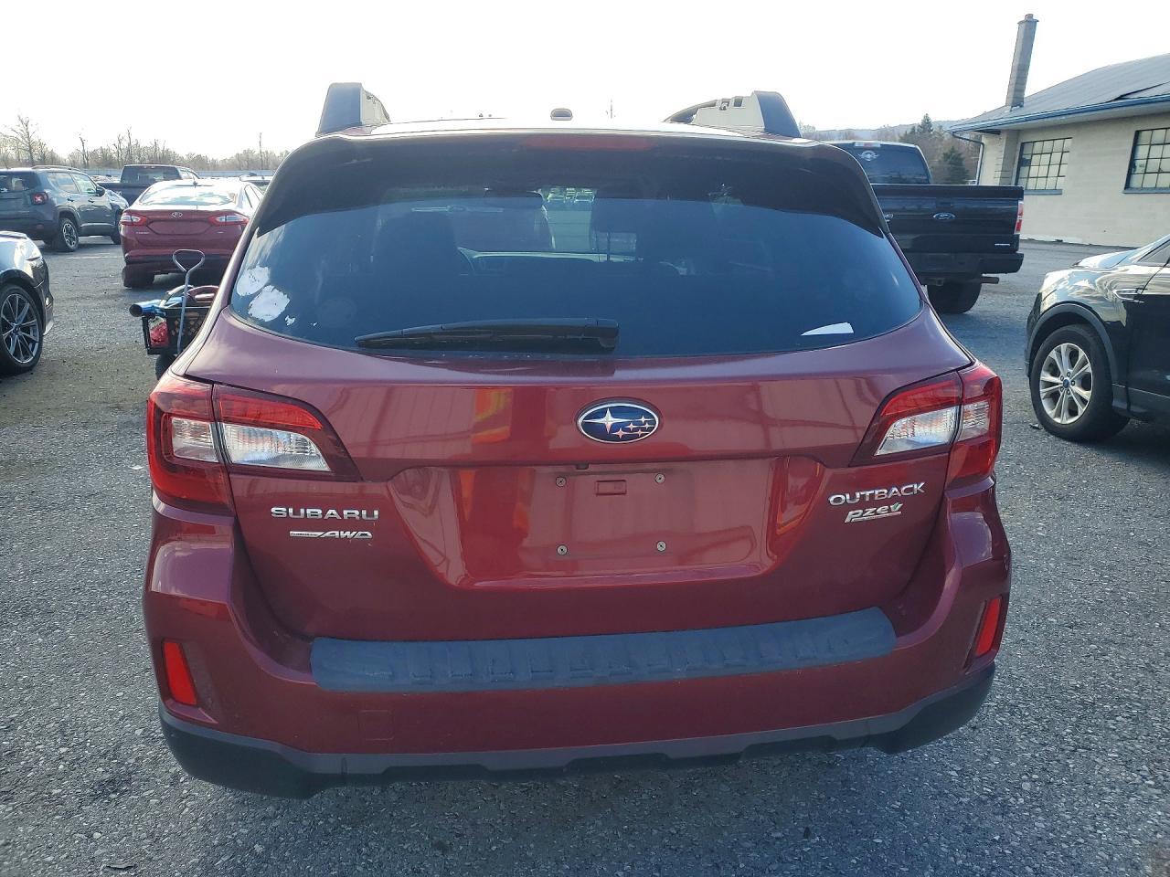 2015 SUBARU Outback