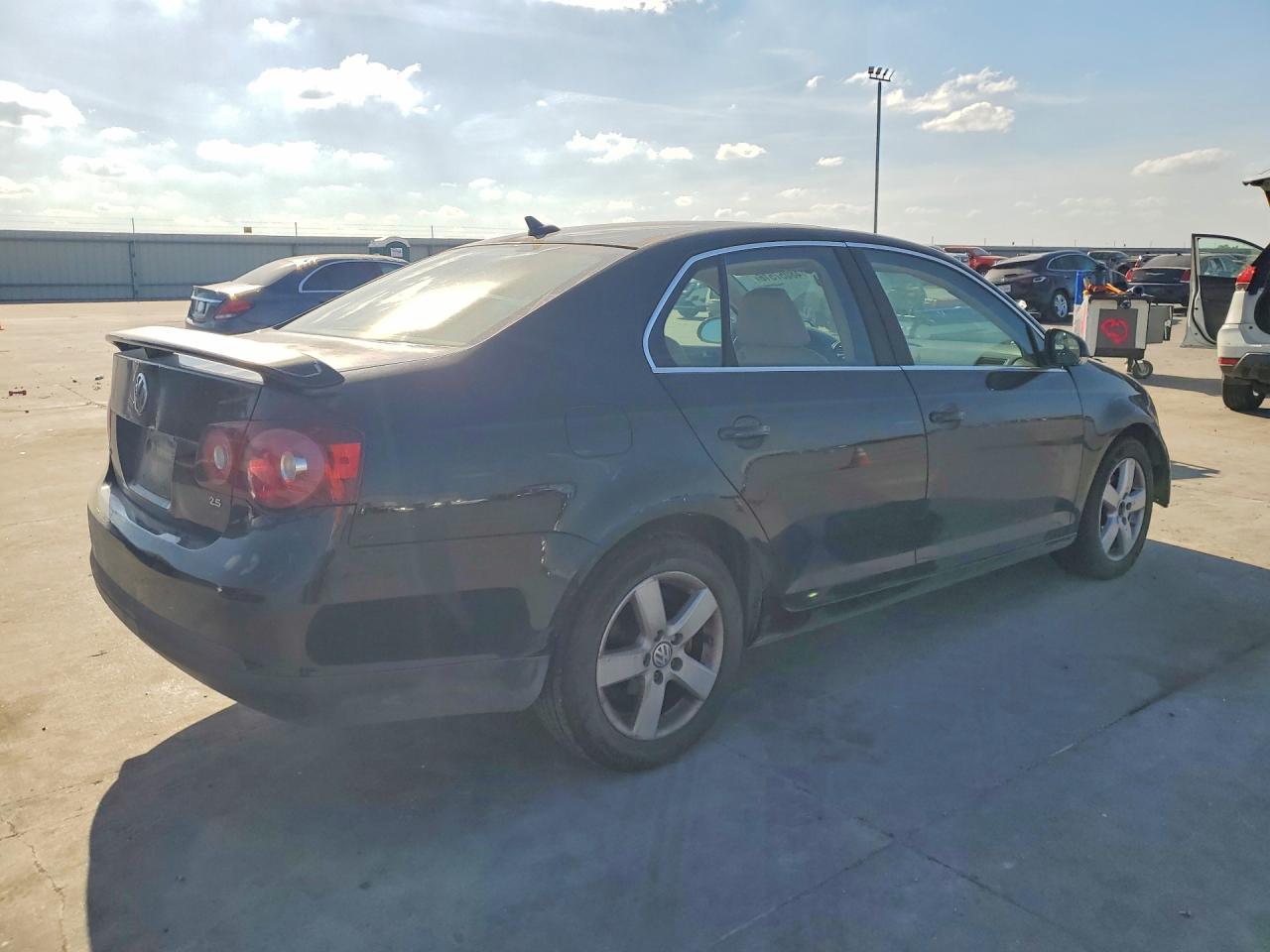 2009 VOLKSWAGEN JETTA