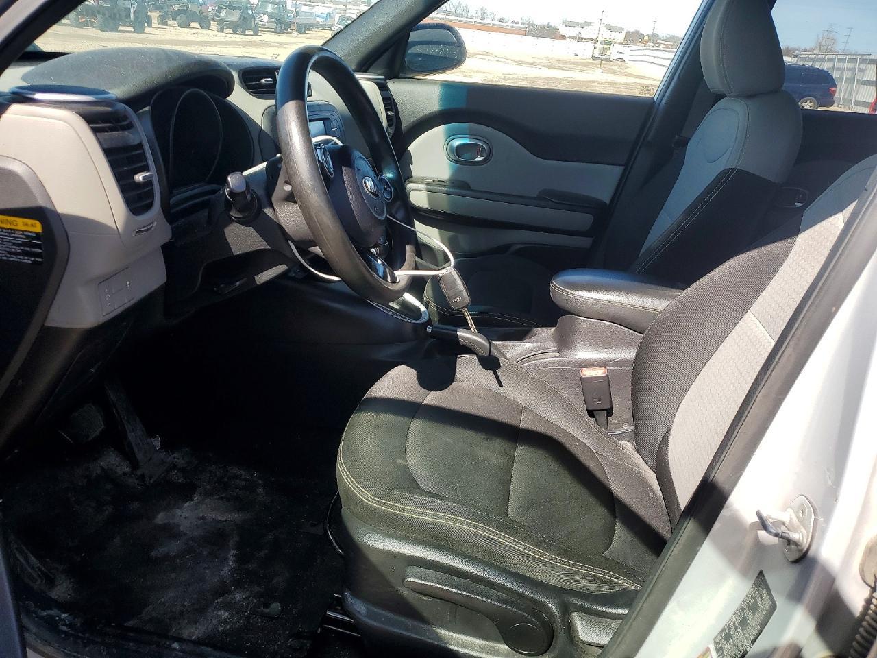 2016 KIA SOUL