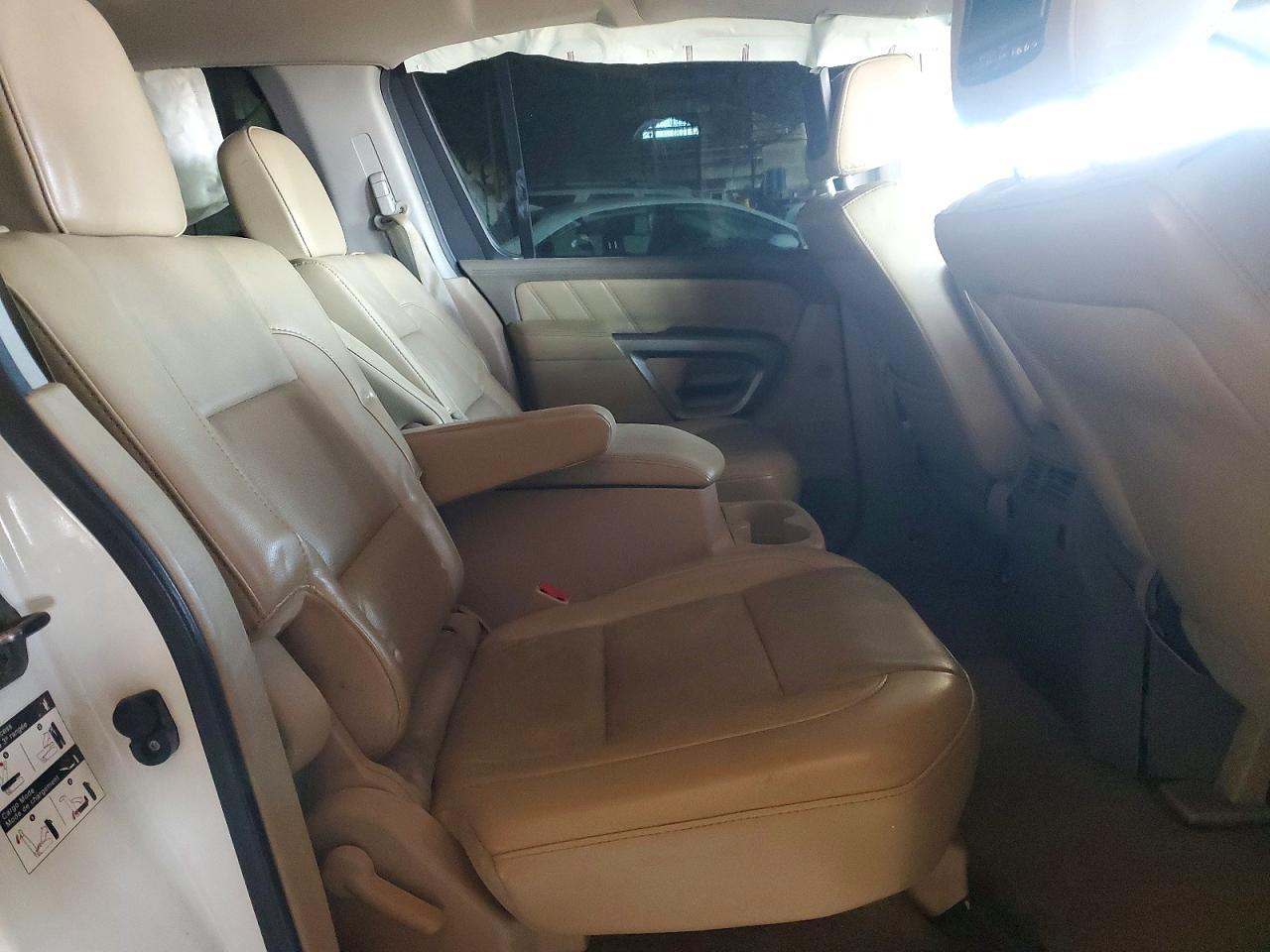 2015 NISSAN Armada
