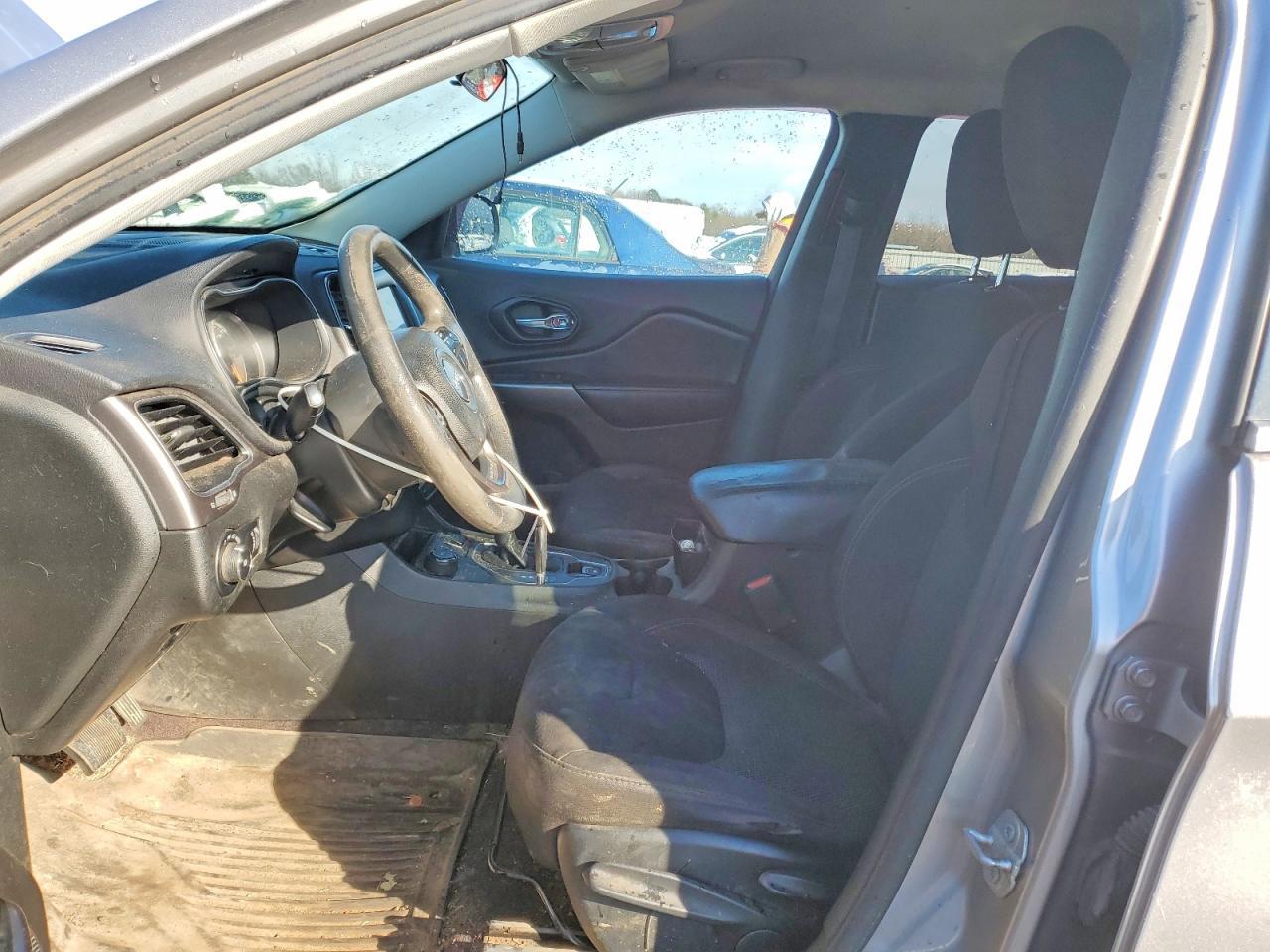 2019 JEEP CHEROKEE