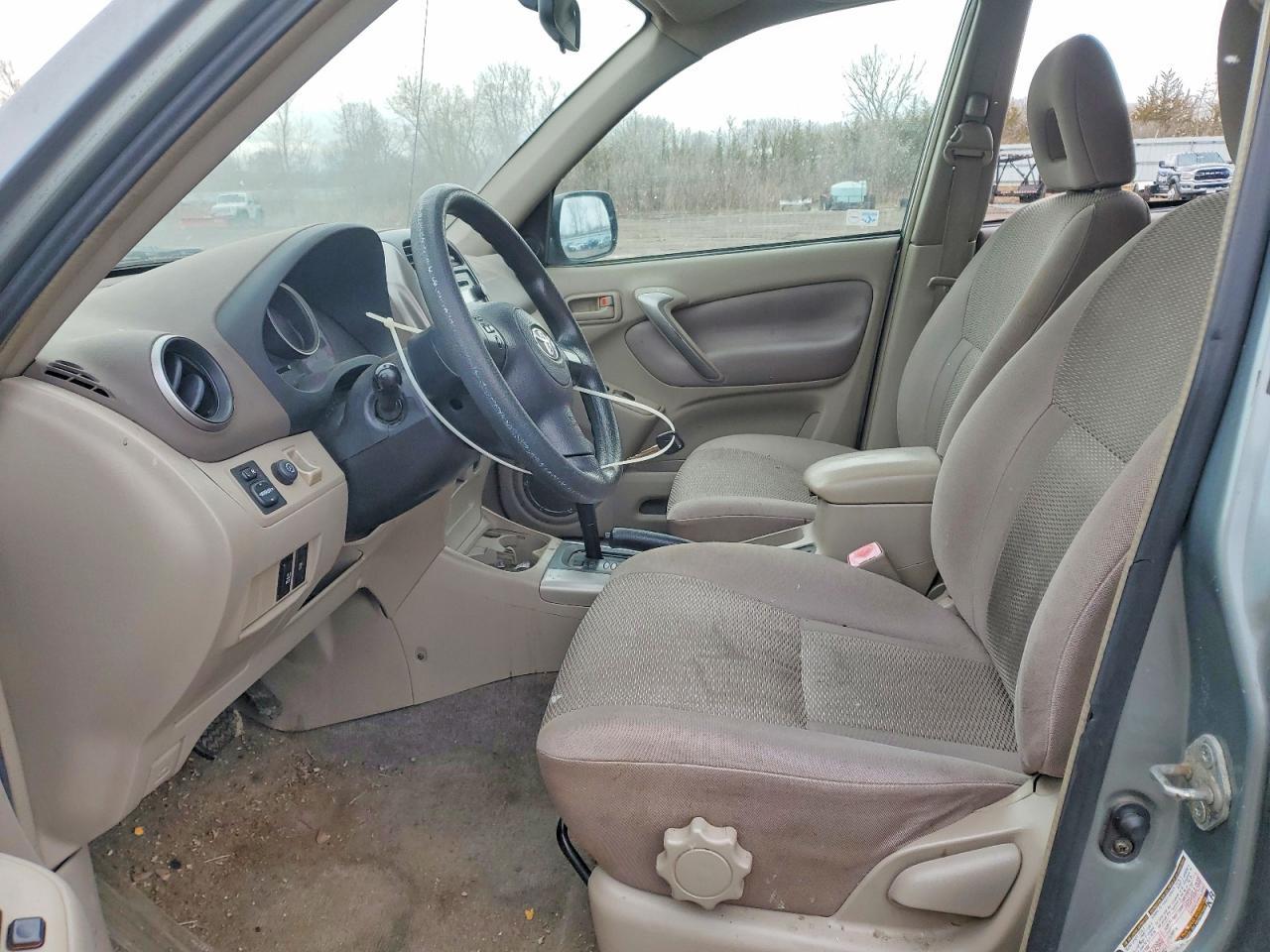 2004 TOYOTA RAV4