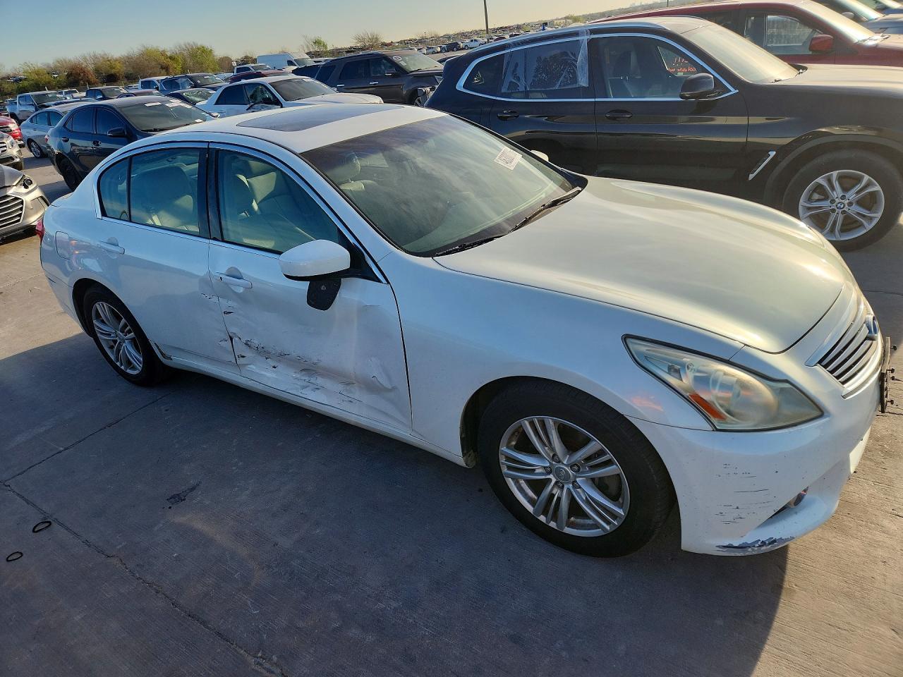 2011 INFINITI G25