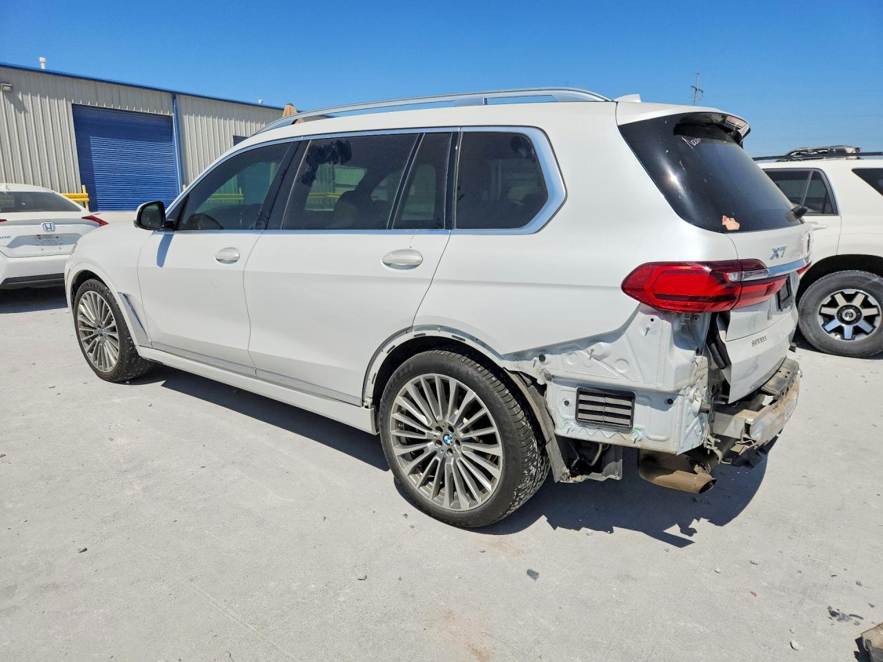 2020 BMW X7