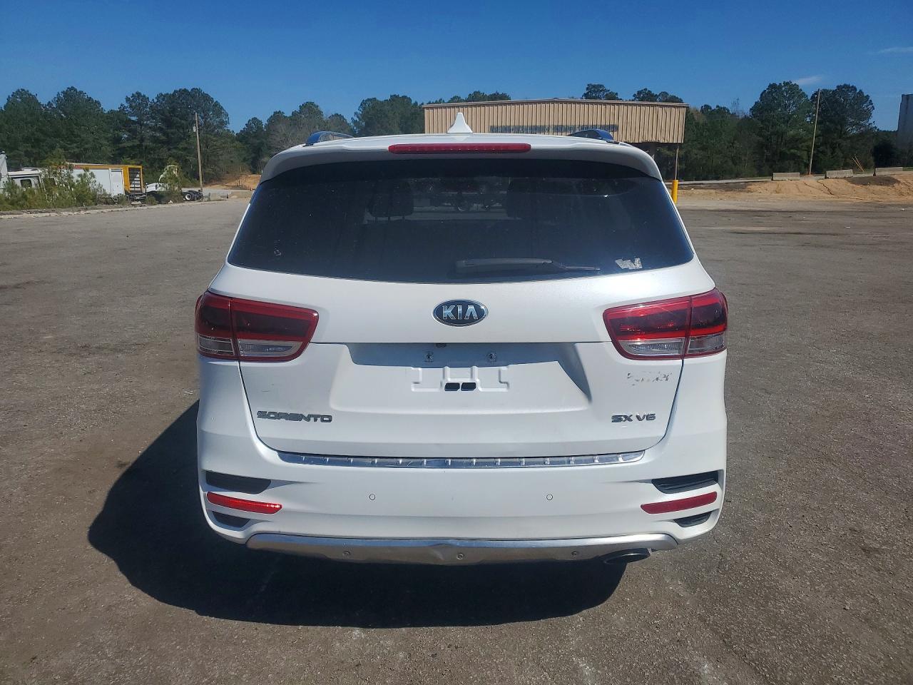 2017 KIA SORENTO