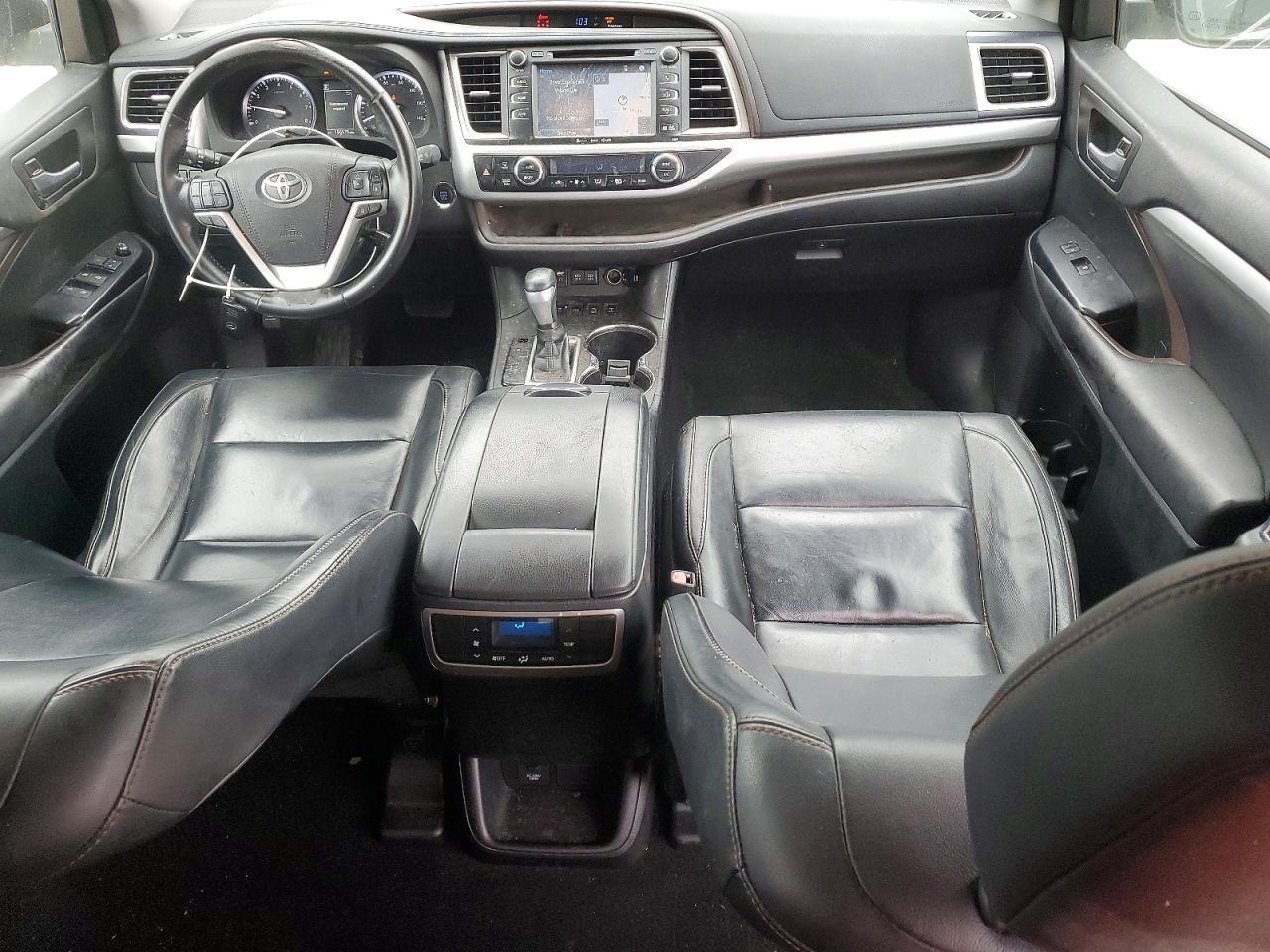 2017 TOYOTA HIGHLANDER