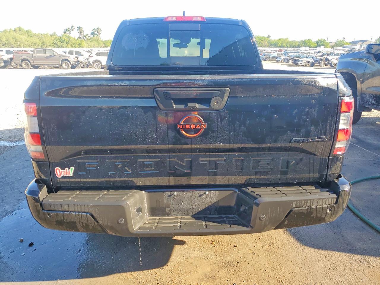 2024 NISSAN Frontier